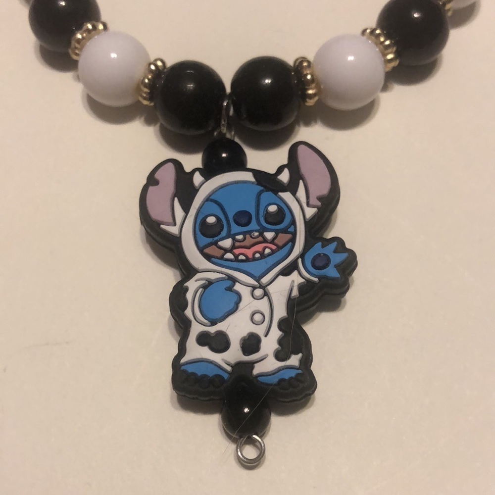 🟢 Stitch Blue Alien Stitch Cow With Costume Black And White Beaded Bracelet - Picture 2 of 11